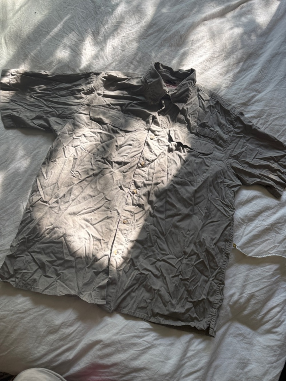 Vintage Wrangle Casual Short Sleeve Button-Up Shirt in Olive Gray
